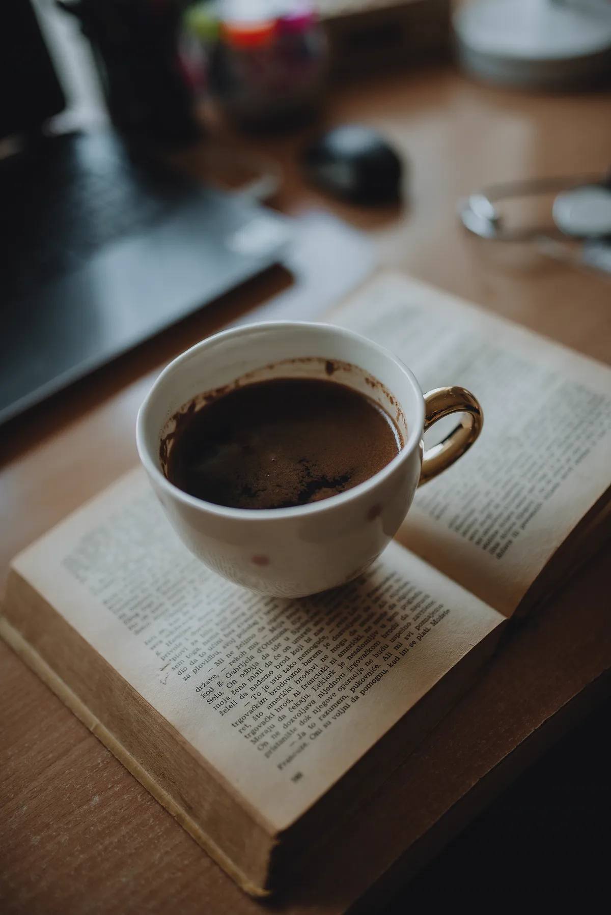 Aufgeschlagenes Buch